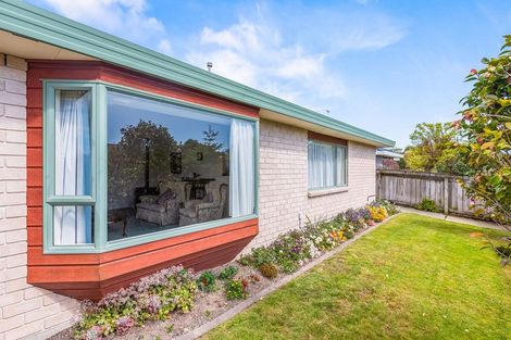 Photo of property in 2 Kaye's Place, Paraparaumu Beach, Paraparaumu, 5032