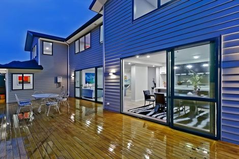 Photo of property in 56 Huntington Park Drive, Greenhithe, Auckland, 0632