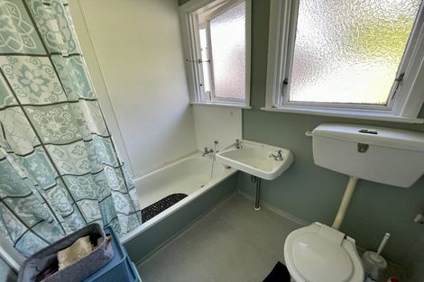 Photo of property in 27 Dimock Street, Titahi Bay, Porirua, 5022