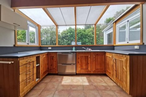 Photo of property in 28 Kaitangata Crescent, Kelson, Lower Hutt, 5010