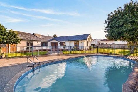 Photo of property in 12 Brown Street, Taradale, Napier, 4112