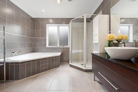 Photo of property in 42 Shelter Drive, Greenhithe, Auckland, 0632