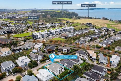 Photo of property in 11 Tuatini Place, Long Bay, Auckland, 0630