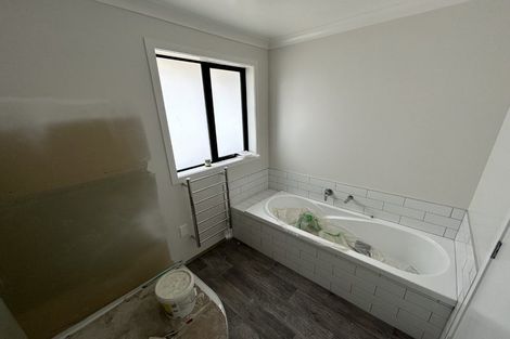 Photo of property in 42 Evergreen Parade, Rosehill, 2113