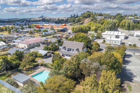 Photo of property in 11 Cook Street, Waipukurau, 4200