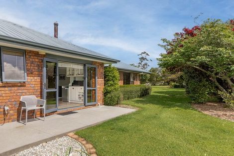 Photo of property in 11 Victoria Road, Westport, 7892