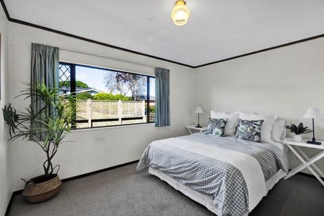 Photo of property in 1 Hawea Street, Merrilands, New Plymouth, 4312