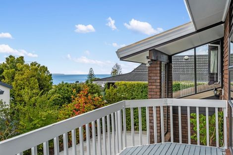 Photo of property in 2/42 Beulah Avenue, Rothesay Bay, Auckland, 0630