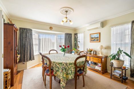 Photo of property in 64 Highbury Drive, Levin, 5510