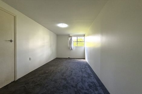 Photo of property in 11 Loughanure Place, Massey, Auckland, 0614