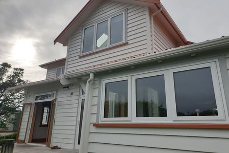 Photo of property in 33 Seaview Terrace, Northland, Wellington, 6012