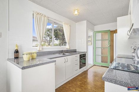 Photo of property in 7 Funnell Place, Manurewa, Auckland, 2102