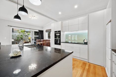 Photo of property in 12 Gerwyn Place, Pakuranga Heights, Auckland, 2010