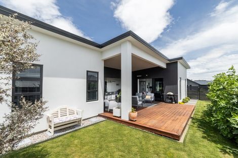 Photo of property in 7 Rich Rise, Havelock North, 4130