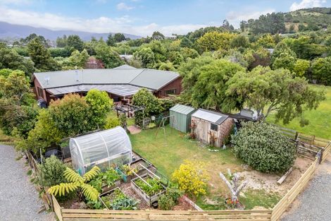 Photo of property in 38 Emerald Hill Drive, Birchville, Upper Hutt, 5018