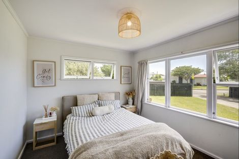 Photo of property in 38 James Foley Avenue, Pirimai, Napier, 4112