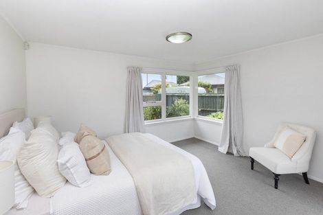 Photo of property in 11 Colina Street, Avonhead, Christchurch, 8042