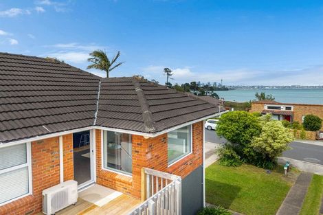 Photo of property in 1/27 Walter Street, Hauraki, Auckland, 0622