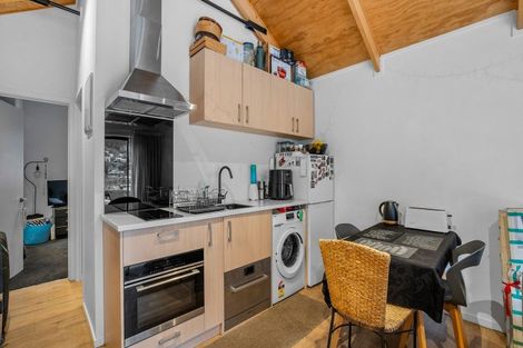 Photo of property in The Alex Apartments, 26/135a Hallenstein Street, Queenstown, 9300