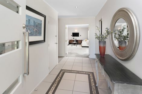 Photo of property in 12 Mark Edward Drive, Half Moon Bay, Auckland, 2012