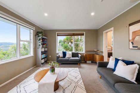 Photo of property in 19 Jane Grove, Paparangi, Wellington, 6037