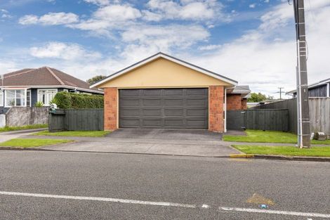 Photo of property in 354 Carrington Street, Upper Vogeltown, New Plymouth, 4310