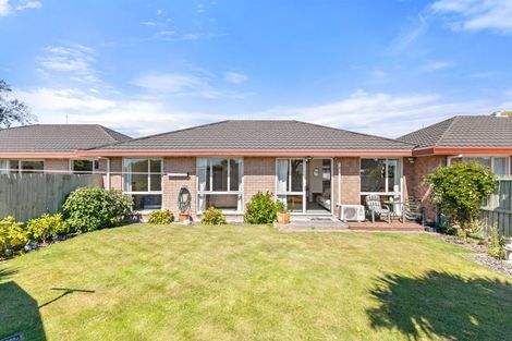 Photo of property in 2/98 Domain Terrace, Spreydon, Christchurch, 8024