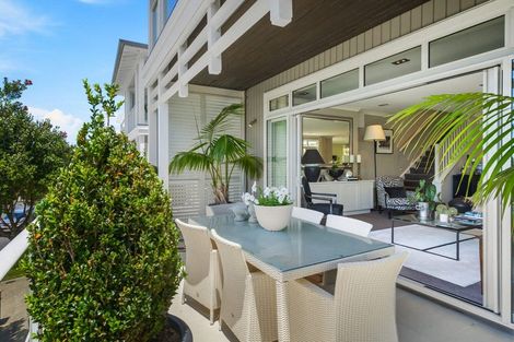 Photo of property in 17 Landmark Terrace, Orewa, 0931