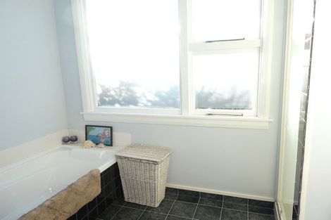 Photo of property in 17 Peel Street, Westport, 7825