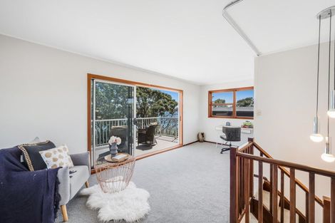 Photo of property in 71 Fisher Parade, Sunnyhills, Auckland, 2010