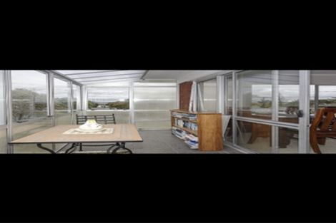 Photo of property in 1/20 Merchant Avenue, Te Atatu South, Auckland, 0610