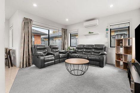 Photo of property in 2 Southbrook Close, Glenview, Hamilton, 3206