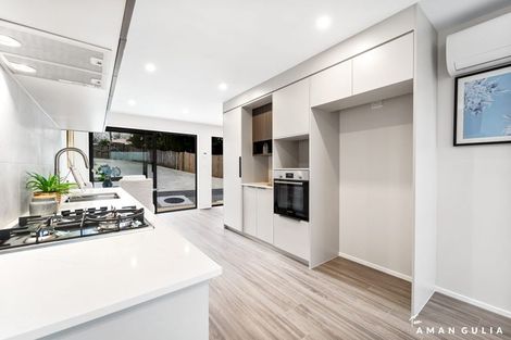 Photo of property in 26-28 Pomaria Road, Henderson, Auckland, 0610