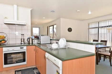 Photo of property in 23 Earlswood Avenue, Hamilton East, Hamilton, 3216