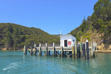Photo of property in 3 Hall Head Road, Kawau Island, 0920