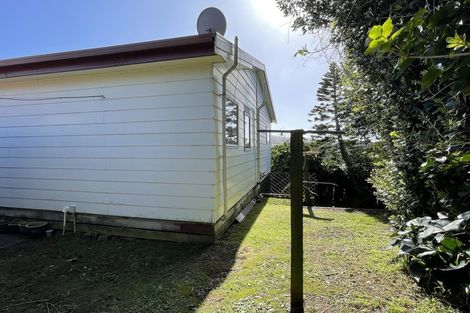 Photo of property in 3a Roberts Street, Tawa, Wellington, 5028