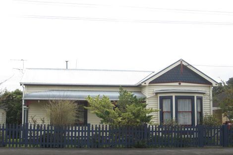 Photo of property in 132 Tukapa Street, Westown, New Plymouth, 4310