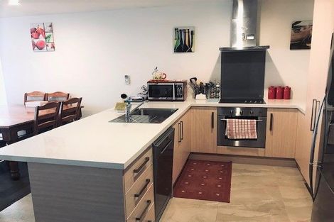 Photo of property in 4 Rooseville Mews, Pukekohe, 2120
