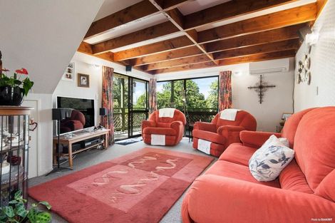 Photo of property in 8a/1 West Lynn Road, Titirangi, Auckland, 0604