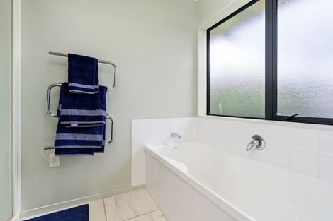 Photo of property in 22a Madison Street, Cambridge, 3434