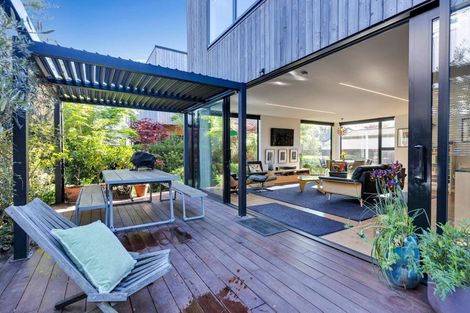 Photo of property in 53a Edward Avenue, Edgeware, Christchurch, 8013