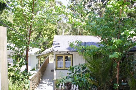 Photo of property in 233 Konini Road, Titirangi, Auckland, 0604