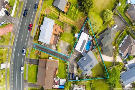 Photo of property in 158 Luckens Road, West Harbour, Auckland, 0618