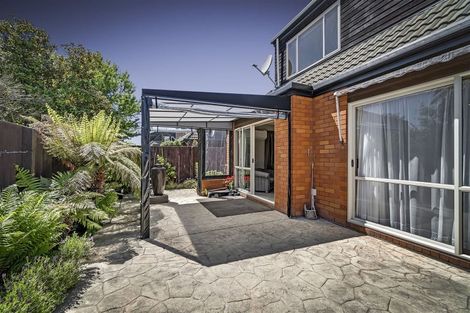 Photo of property in 100a Withells Road, Avonhead, Christchurch, 8042