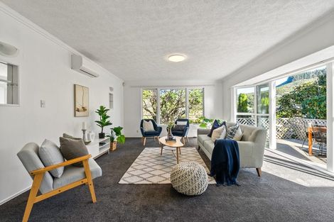 Photo of property in 10 Tui Terrace, Tawa, Wellington, 5028