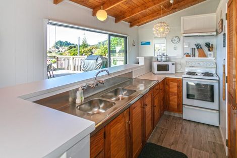Photo of property in 3 Kon Tiki Road, Whiritoa, Whangamata, 3691