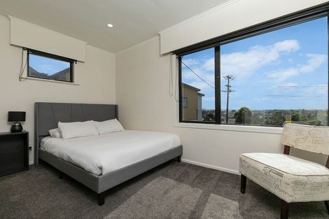 Photo of property in 250 Don Buck Road, Massey, Auckland, 0614