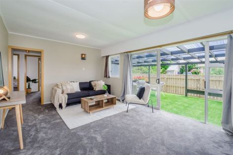 Photo of property in 6 Mazengarb Road, Paraparaumu Beach, Paraparaumu, 5032
