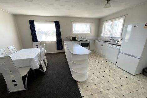 Photo of property in 131 Ruskin Road, Newlands, Wellington, 6037