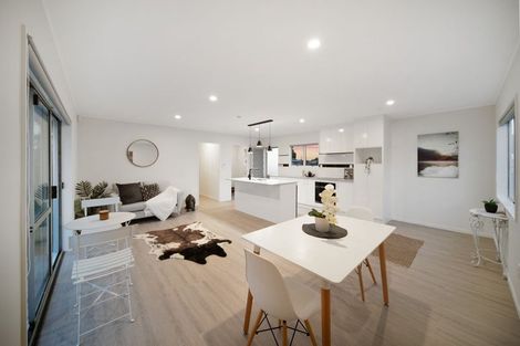 Photo of property in 38a Heathdale Crescent, Papakura, 2110